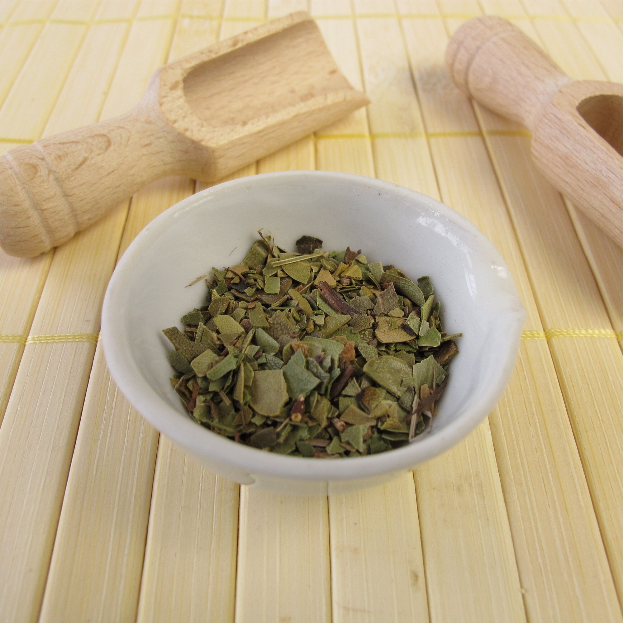 Organic Uva Ursi Leaf Tea: Herbal Brew
